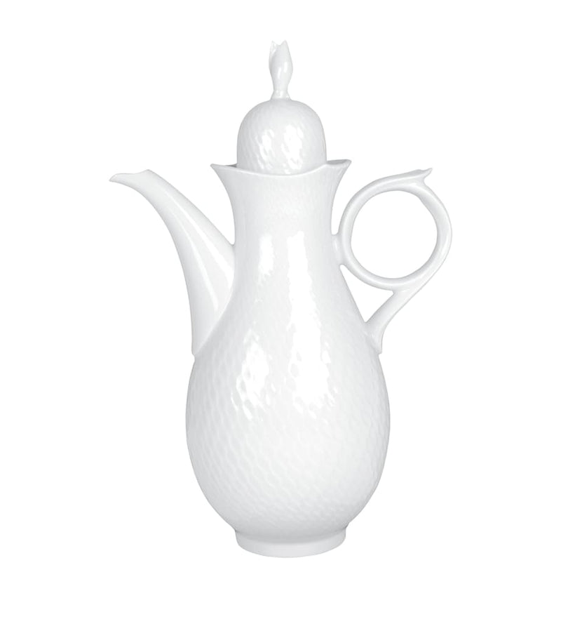 Meissen porcelain coffee pot 1.3L wave relief design (British brand)