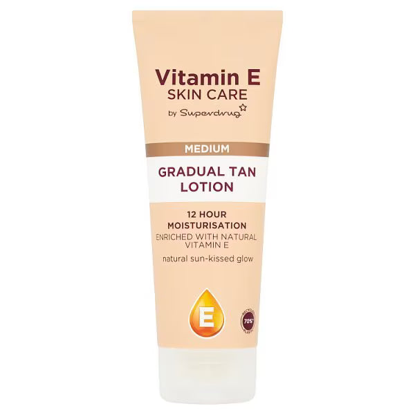 Gradual Tan Lotion with Vitamin E Medium 200ml (British brand)