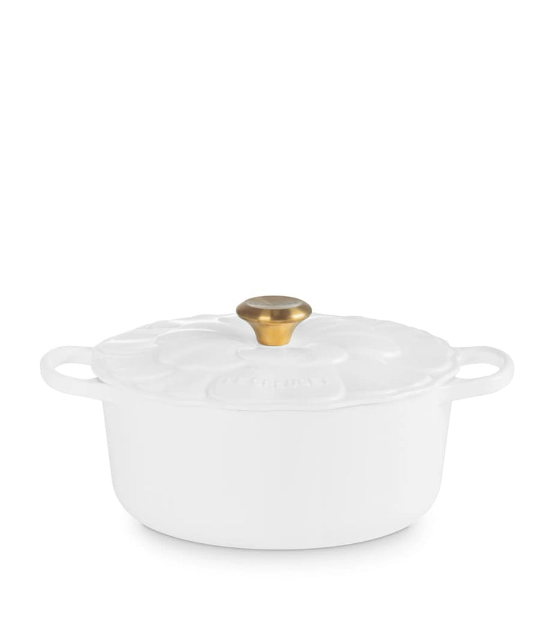 Le Creuset cast iron petal casserole dish 26cm, UK version