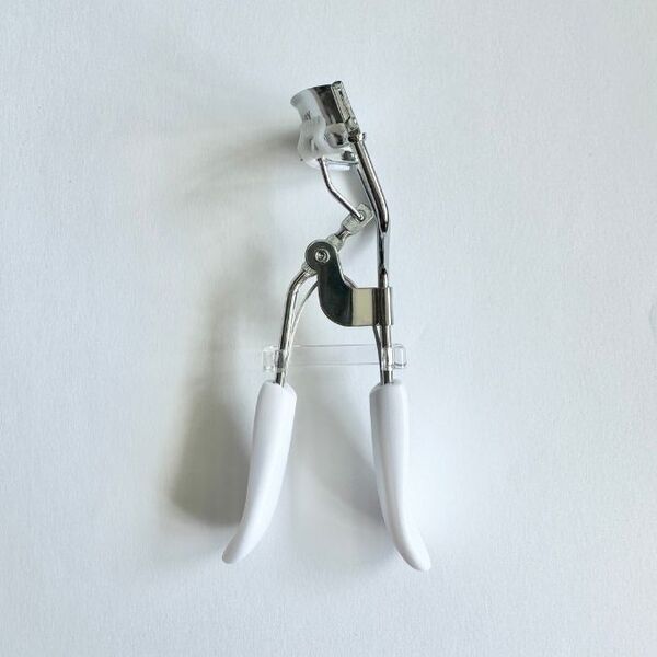 Space Baby Lash Curler with built-in comb (British brand)