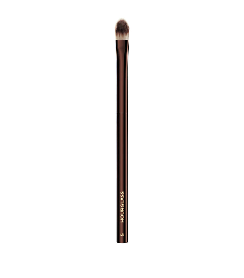 Hourglass tapered concealer brush with Taklon bristles, UK version