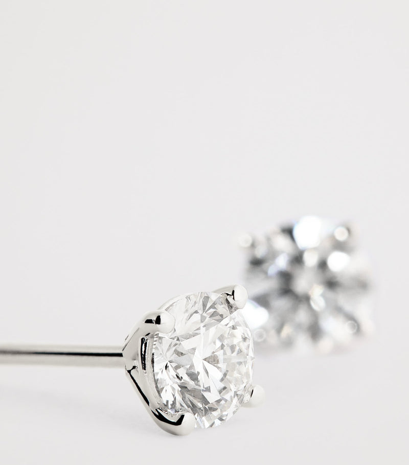 Harrods diamond stud earrings 0.50ct 18K white gold, imported from the UK