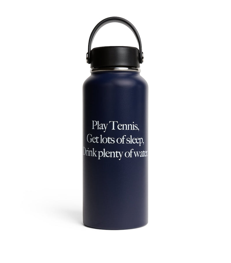 Sporty & Rich Play Tennis water bottle 1L, UK version