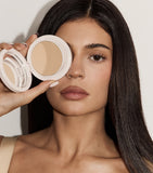 Kylie Cosmetics Natural Blur powder foundation, UK version