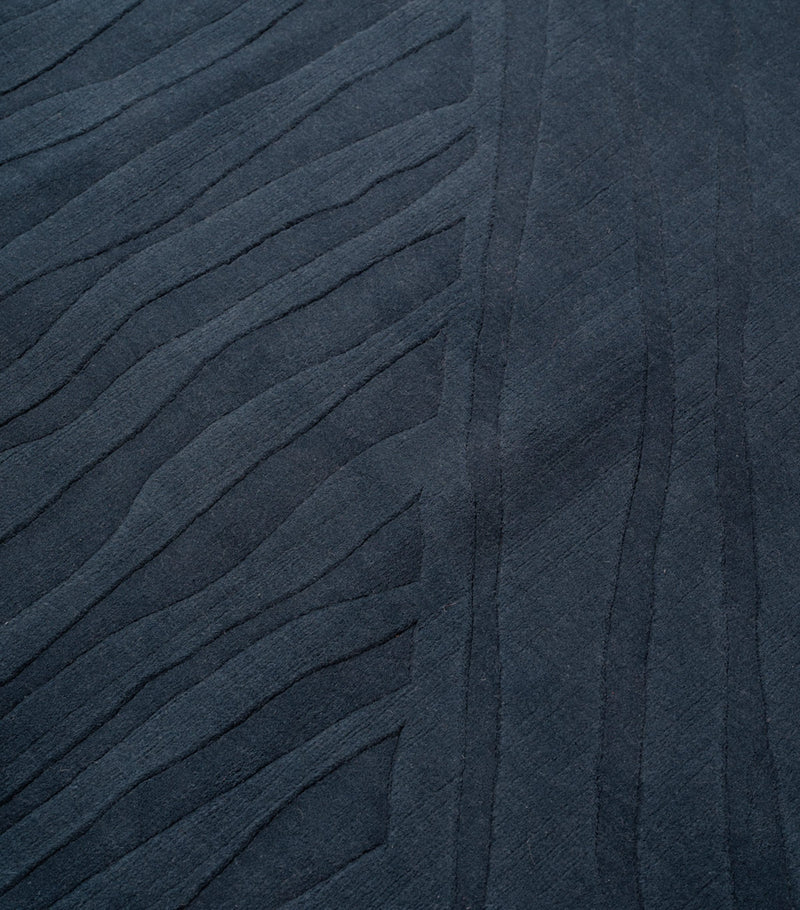 The Rug Company Ariso Midnight rug 2.74m x 1.83m - British product