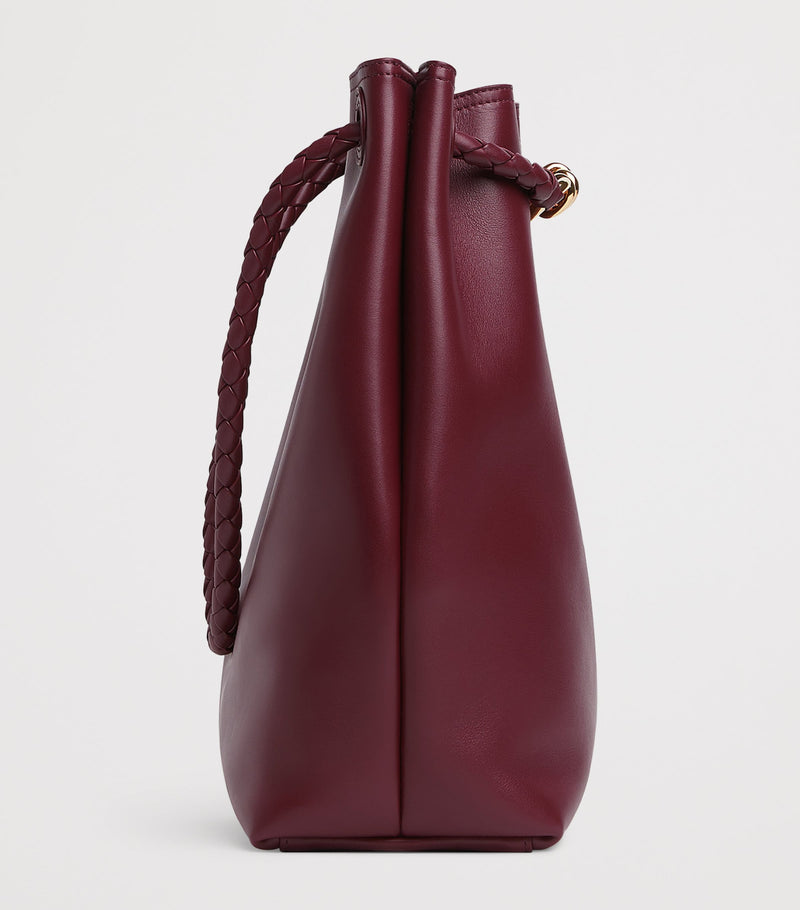 Bottega Veneta Andiamo bucket bag leather, imported from the UK