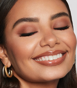 Matte Finish Eye Shadow Stick for Lining and Filling Eyes 1.64g