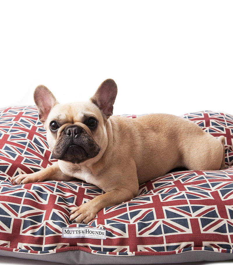 Mutts And Hounds Union Jack pillow dog bed medium (British brand)