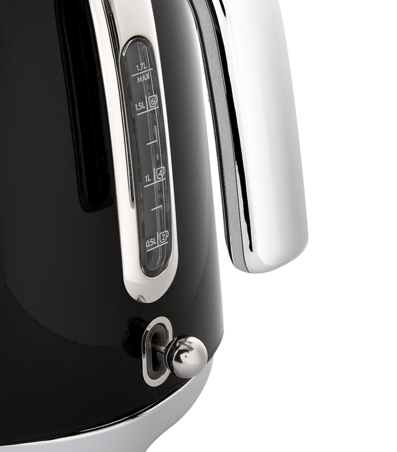 Smeg retro style electric kettle with stainless steel filter, 1.7L capacity, imported from the UK