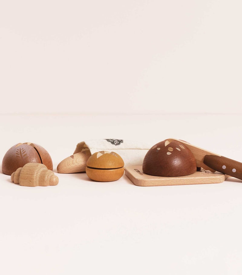 Le Toy Van wooden artisan bread set (British brand)