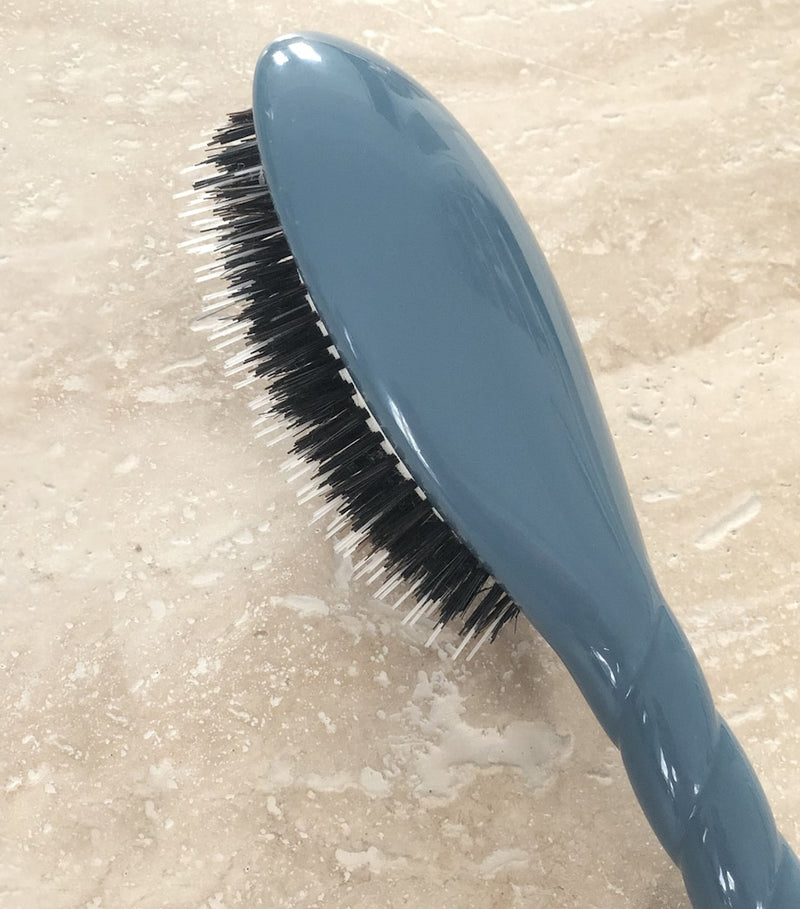 La Bonne Brosse N.02 hairbrush, UK version
