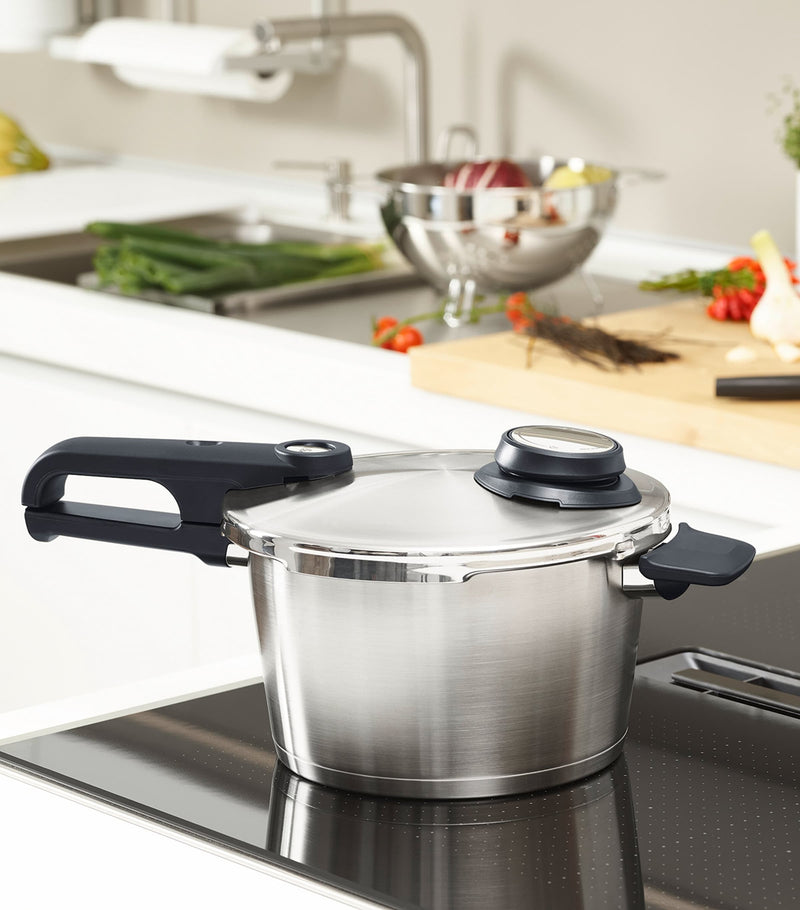Fissler Vitavit Premium Pressure Cooker with Insert 18cm - British product