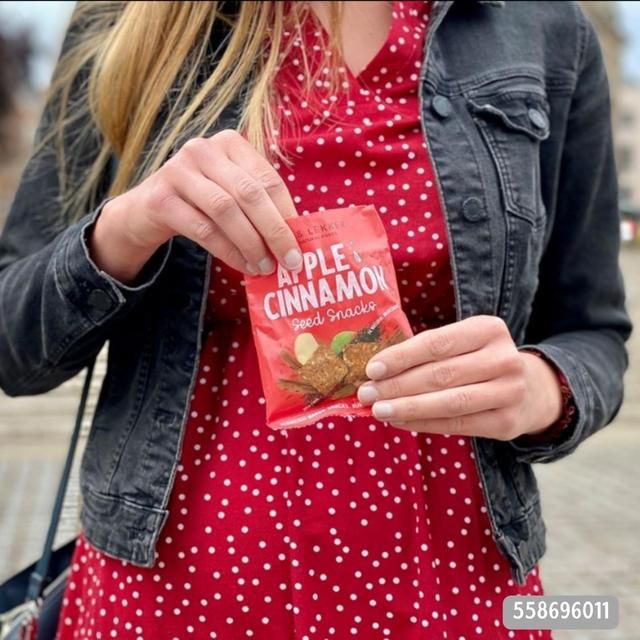 Apple & Cinnamon Baked Seed Prebiotic Snack Bites 30g - McGrocer