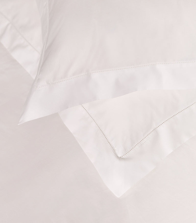 Harrods of London Cadogan Super King Fitted Sheet 180cm x 200cm, UK version