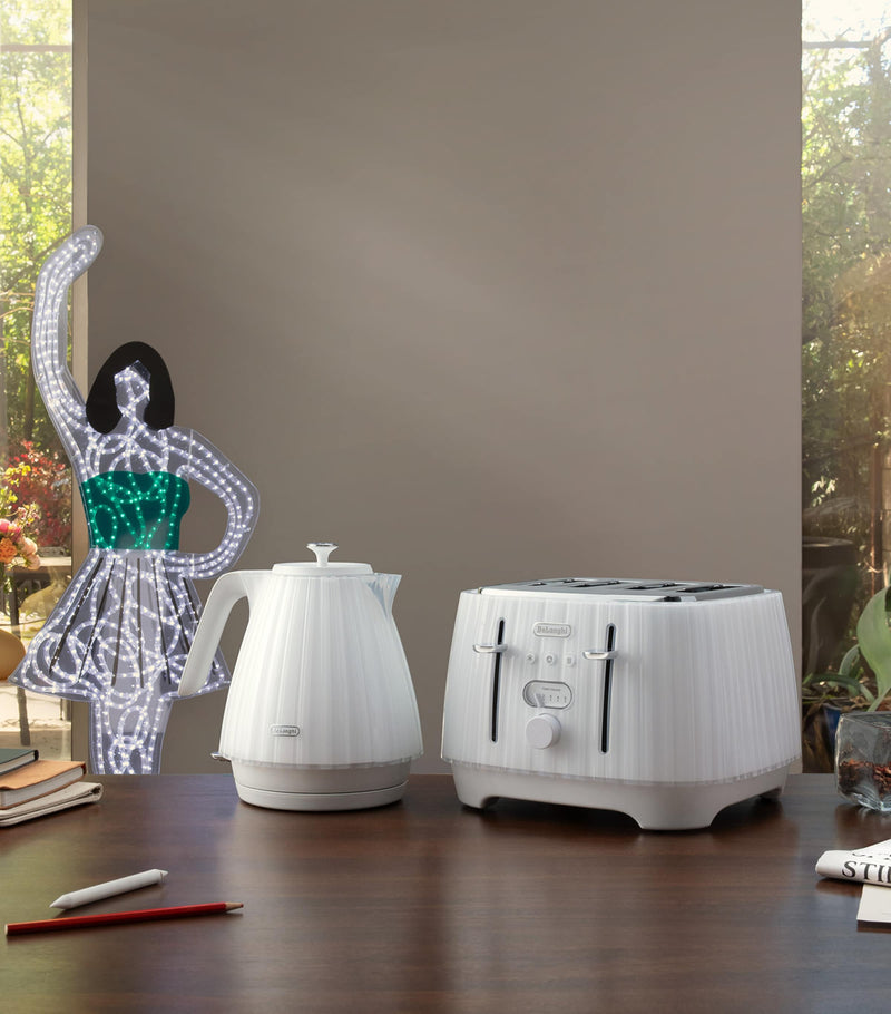 De'Longhi Ballerina kettle - British product
