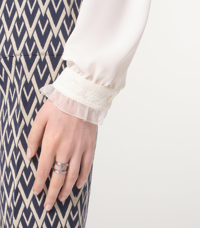 Valentino Garavani crystal VLogo ring brass (British brand)