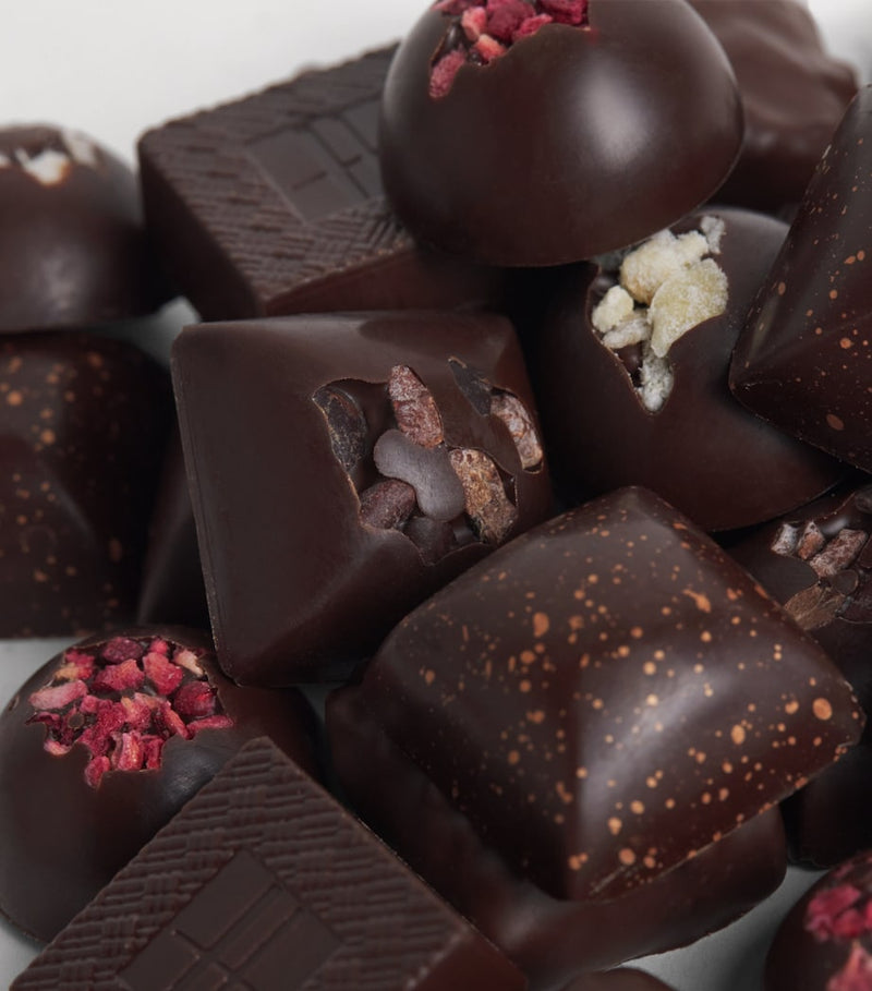 Harrods dark chocolate 24-piece collection with assorted flavours 195g, UK version