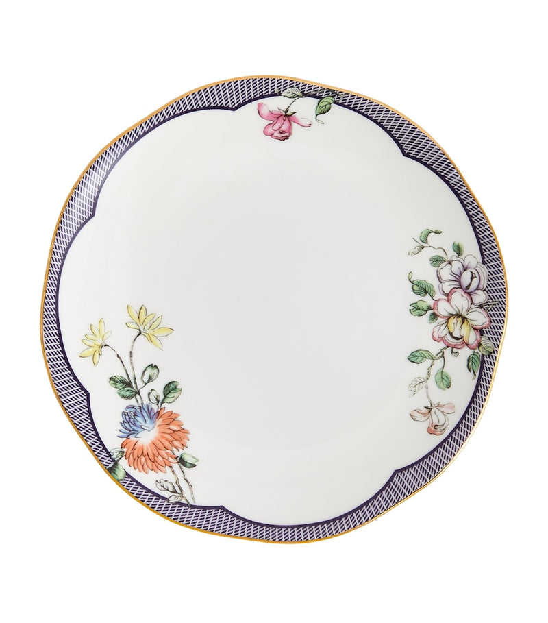Wedgwood Fortune plate fine bone china 16cm, UK version