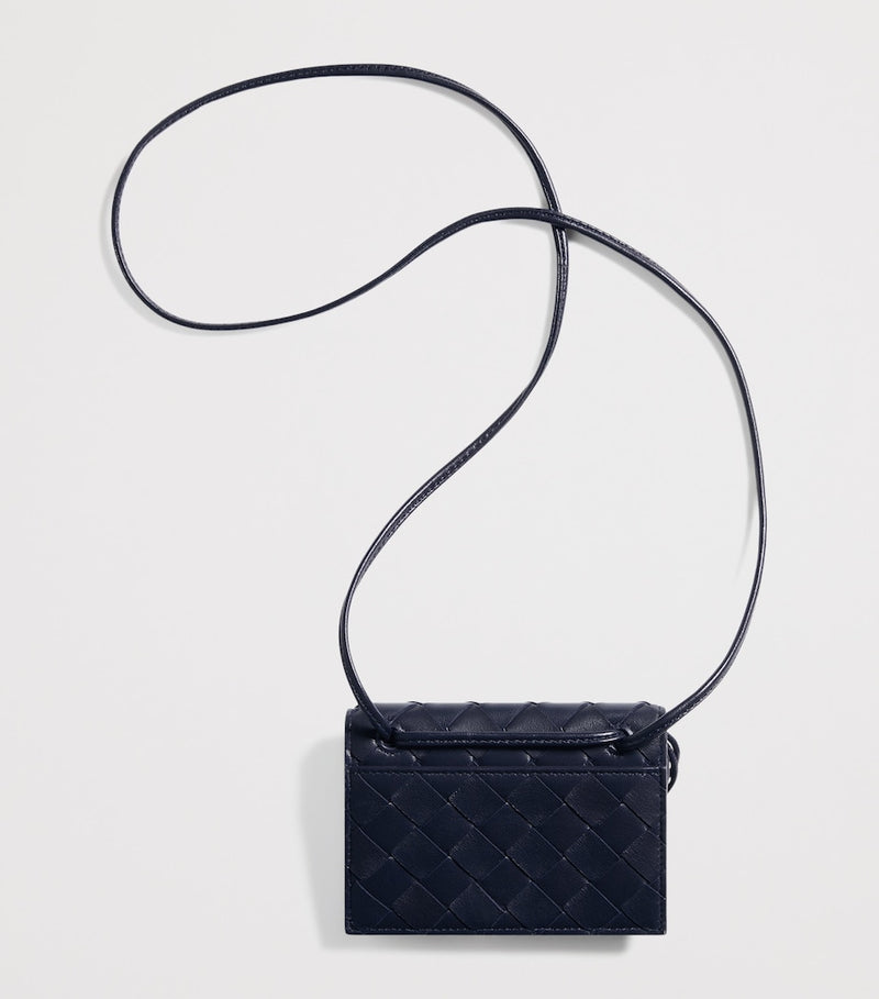 Bottega Veneta Andiamo Intrecciato badge holder 9x12.5cm (British brand)