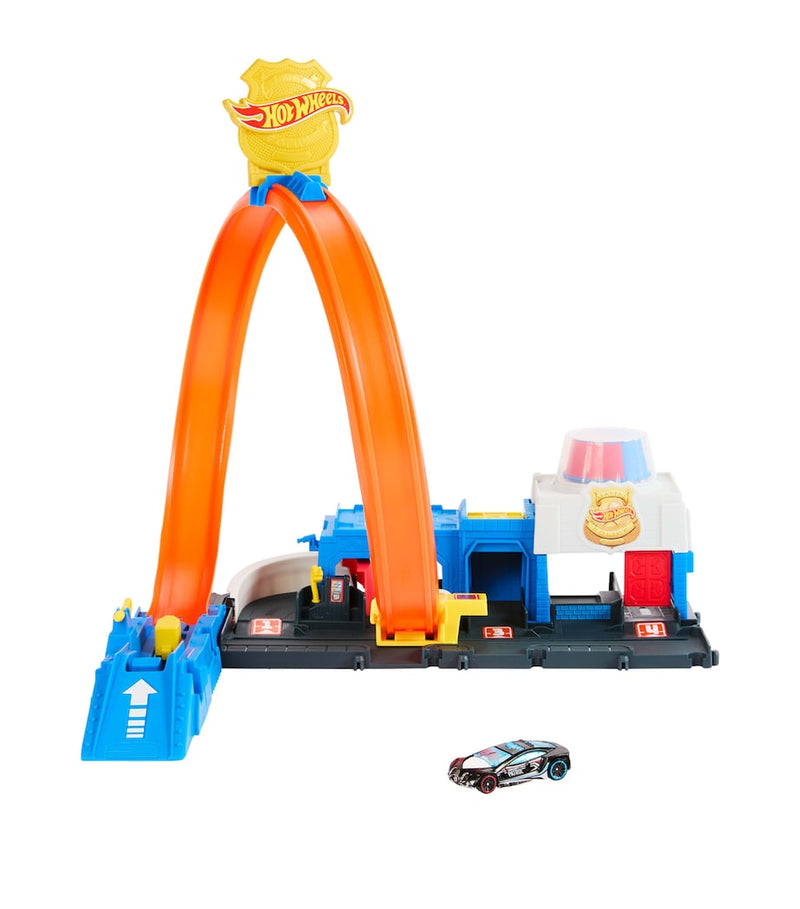Hot Wheels City Super Police Station playset with loop track, UK version