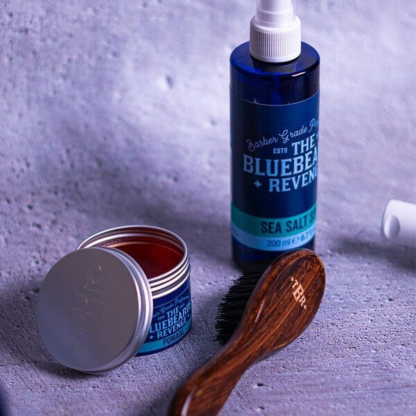 The Bluebeards Revenge Fade Brush Wooden Handle (British brand)