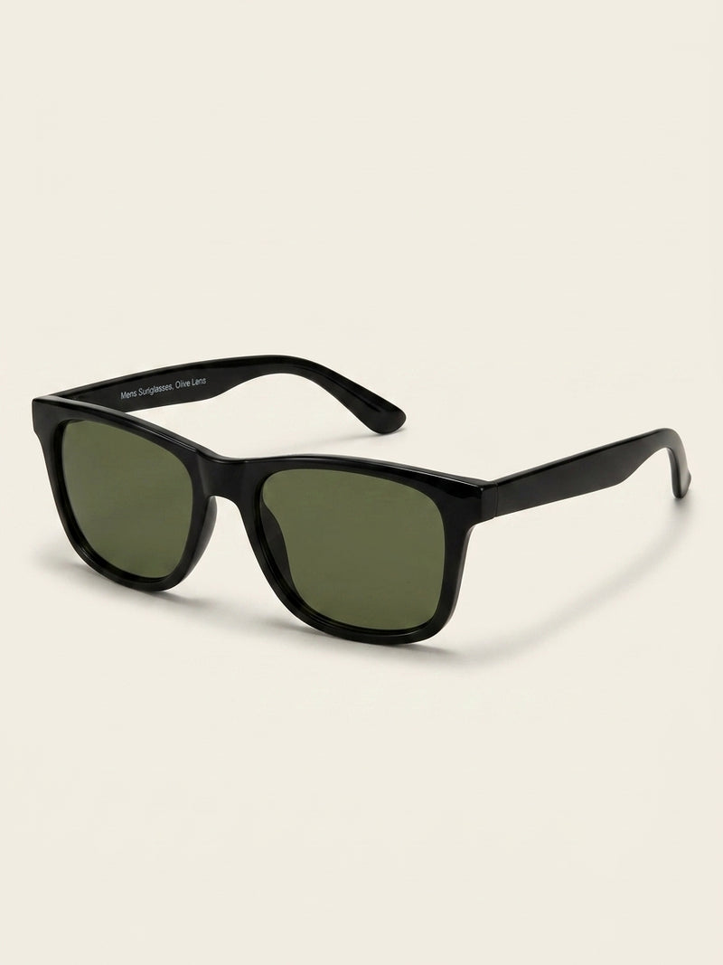 Prada men's D-frame sunglasses 51mm lens (British brand)