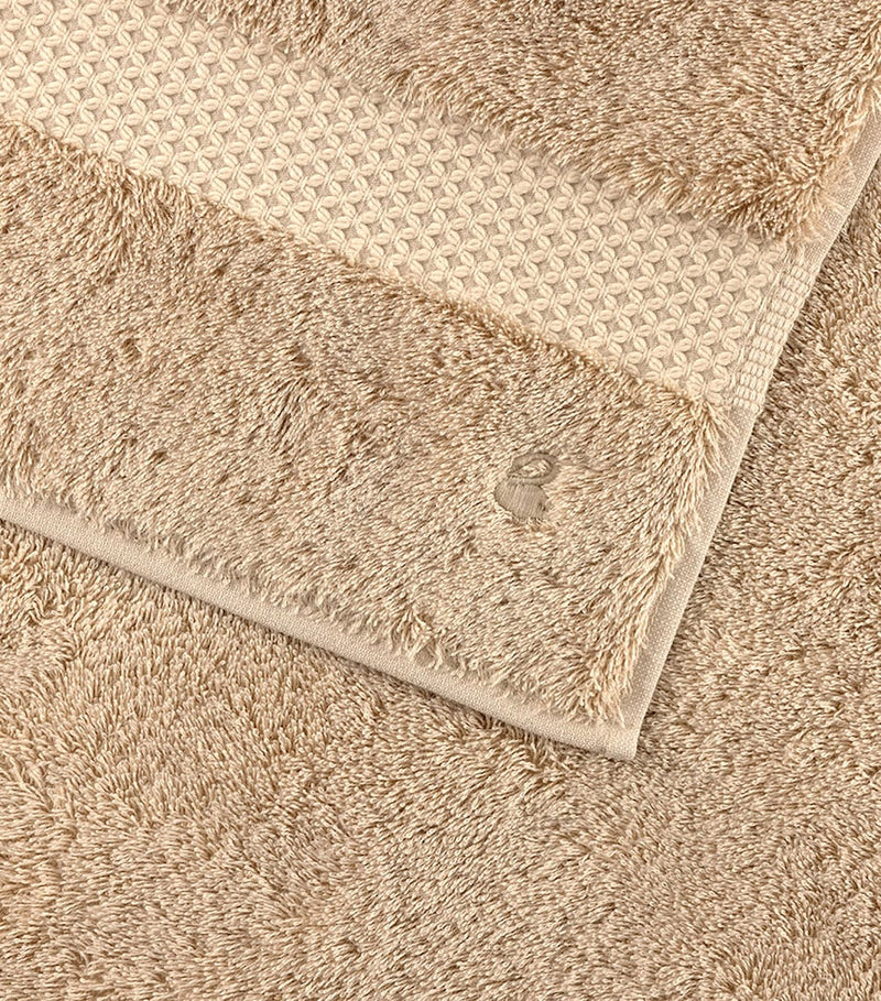 Yves Delorme Etoile face cloth 33cm x 33cm (British brand)