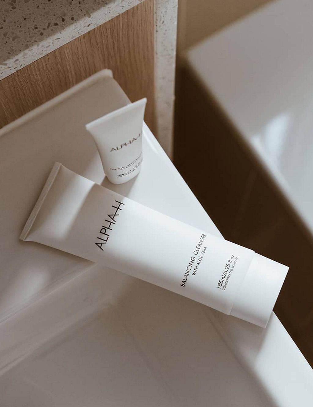 Balancing Cleanser with Aloe Vera - McGrocer