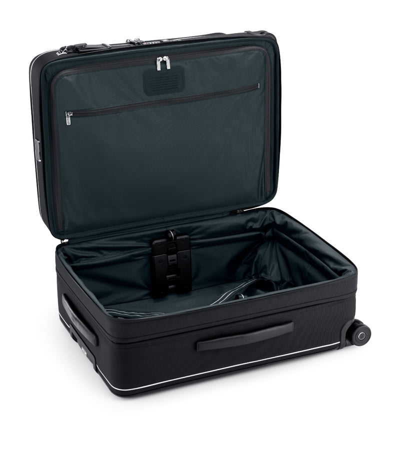 Tumi Arrivé Medium suitcase 66cm, UK version