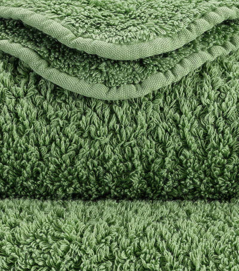 Abyss & Habidecor Super Pile bath sheet 105x180cm, imported from the UK