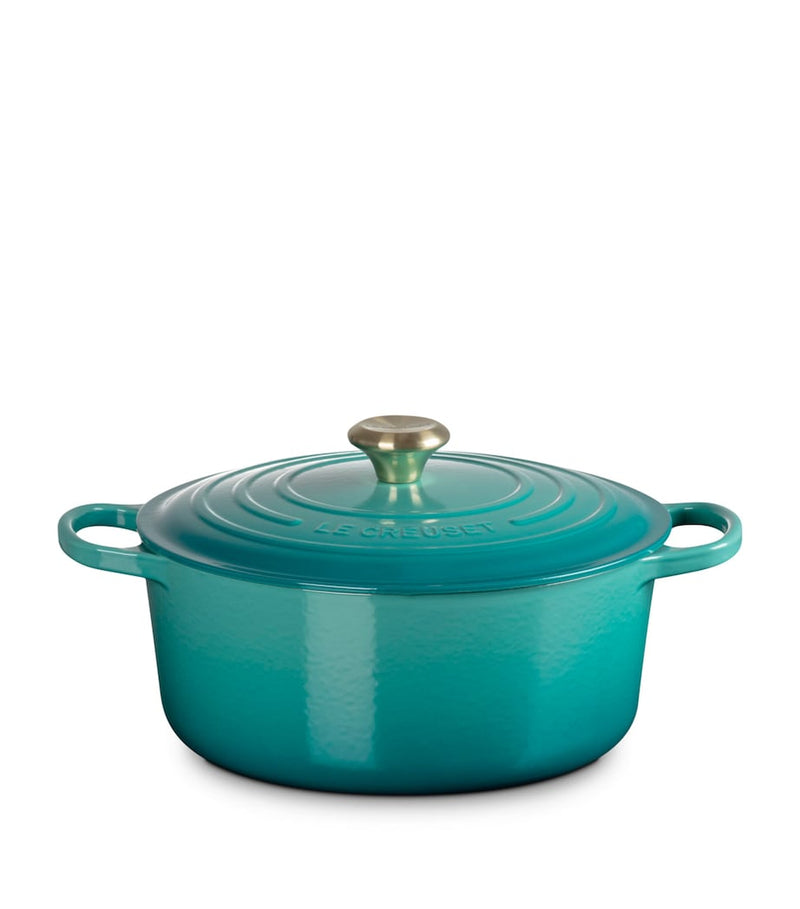 Le Creuset 28cm cast iron round casserole dish - British product