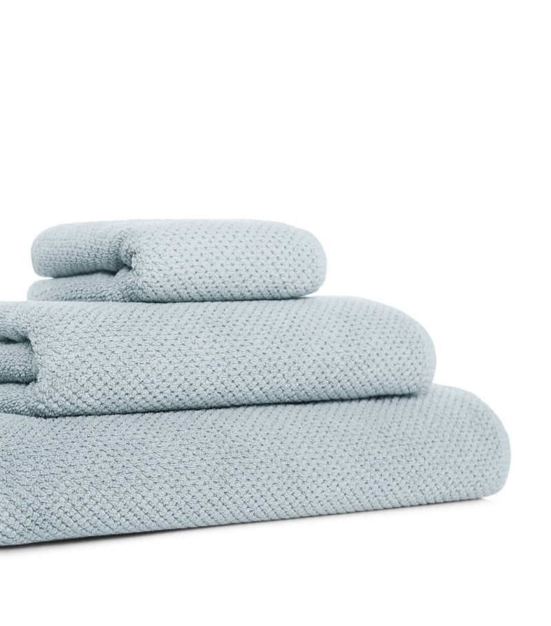 Graccioza Bee Waffle bath towel 70cm x 140cm, imported from the UK