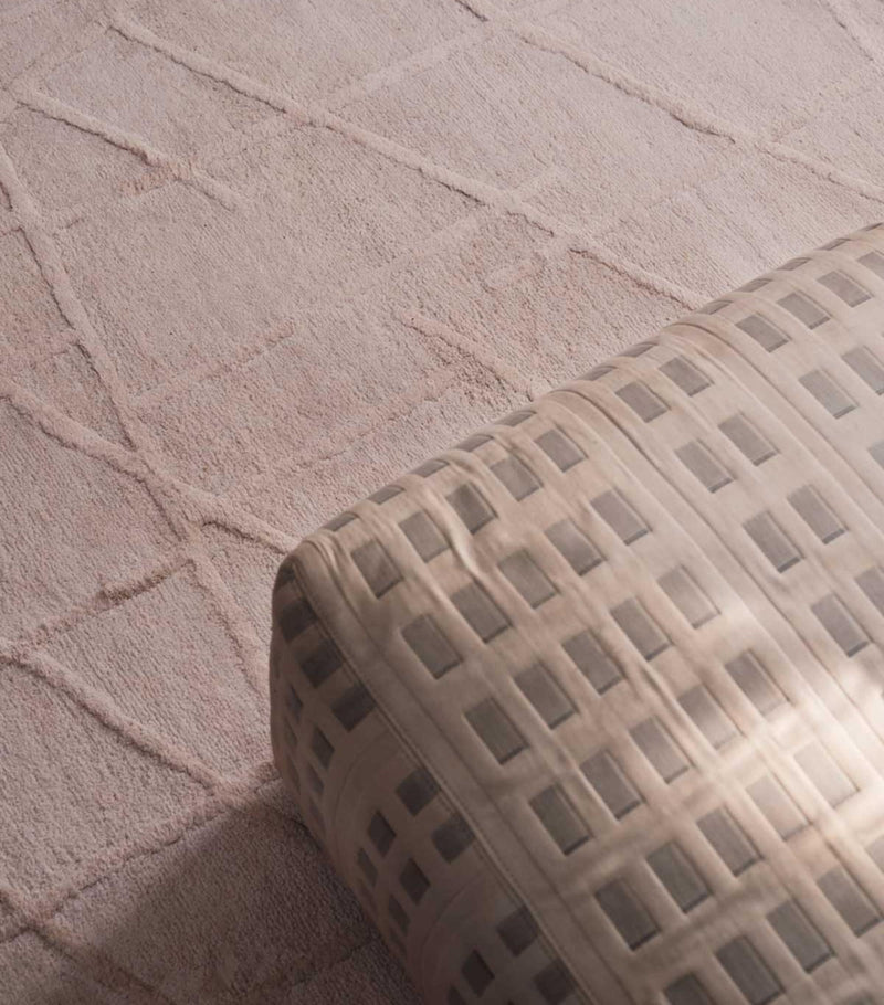 The Rug Company Riven Alabaster rug 2.44m x 3.05m (British brand)