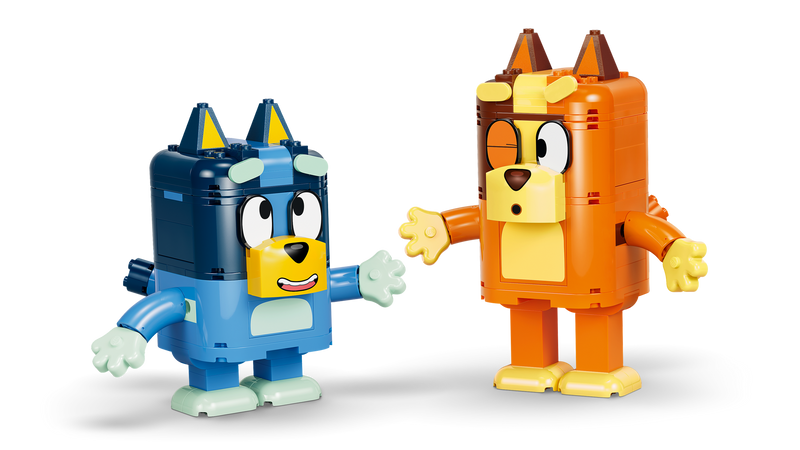 LEGO Bluey Family 466 piece set, imported from the UK