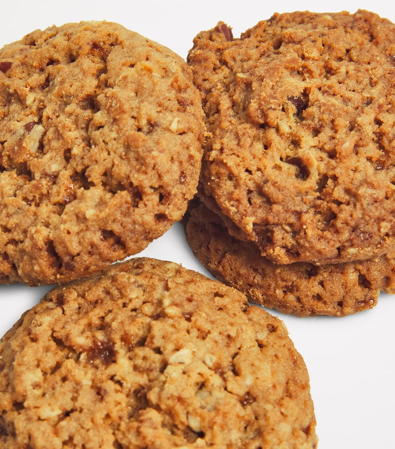 Harrods All-Butter Date and Pecan Biscuits 200g, UK version