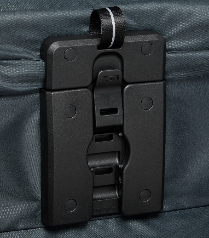 Tumi Arrivé Medium suitcase 66cm, UK version