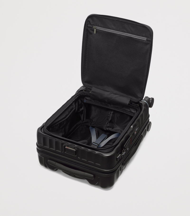 Tumi cabin suitcase 55cm (British brand)