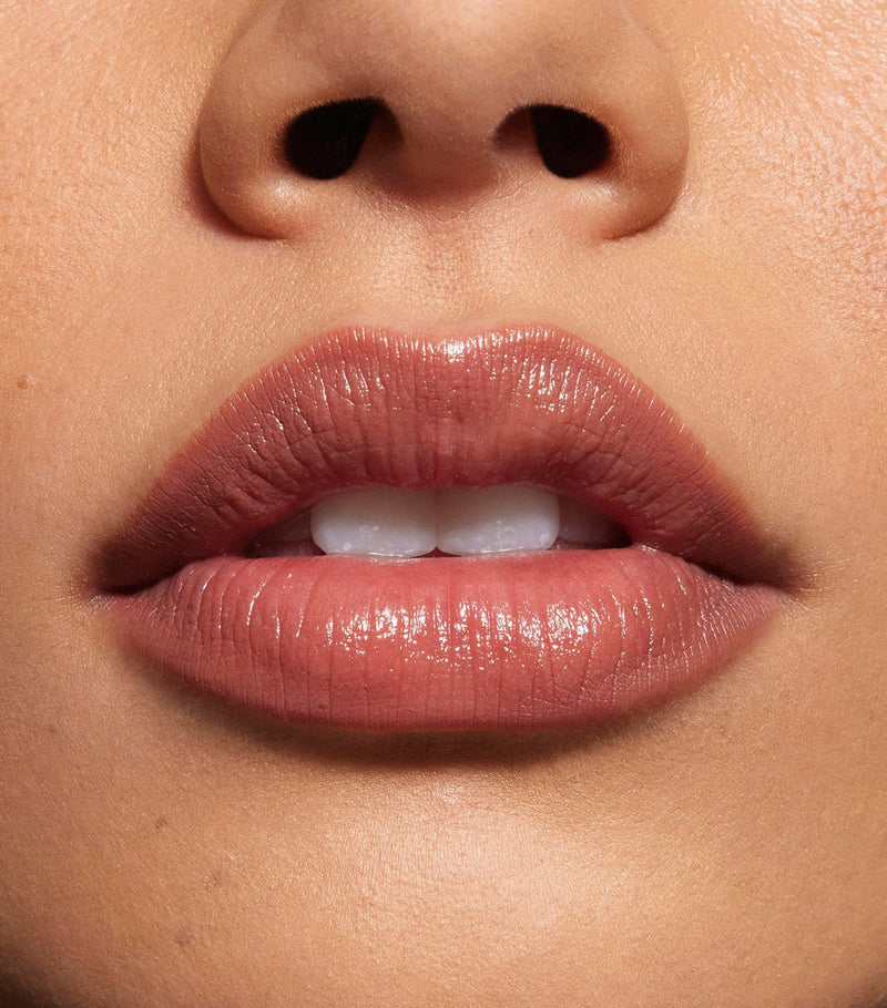 Kylie Cosmetics Glossy Lip Kit with lip liner, UK version