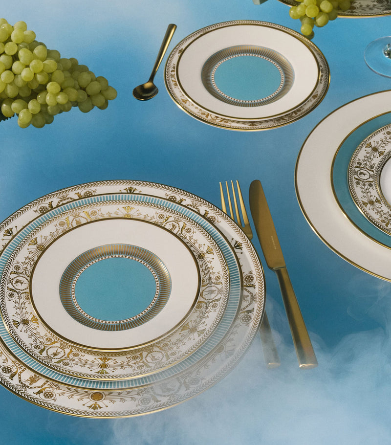 Wedgwood bone china Bacchus plate 27.5cm (British brand)