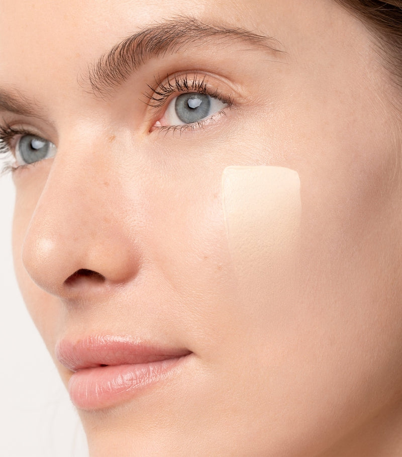 Chantecaille Tinted Moisturiser SPF 15 - British product