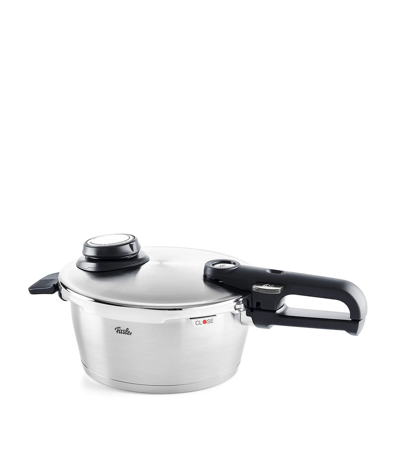 Fissler Vitavit Premium pressure cooker with insert 22cm - British product