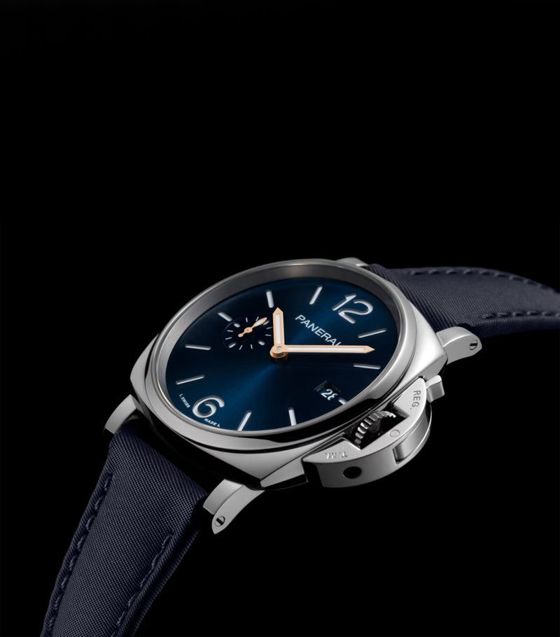 Panerai Luminor Due watch 42mm, UK version