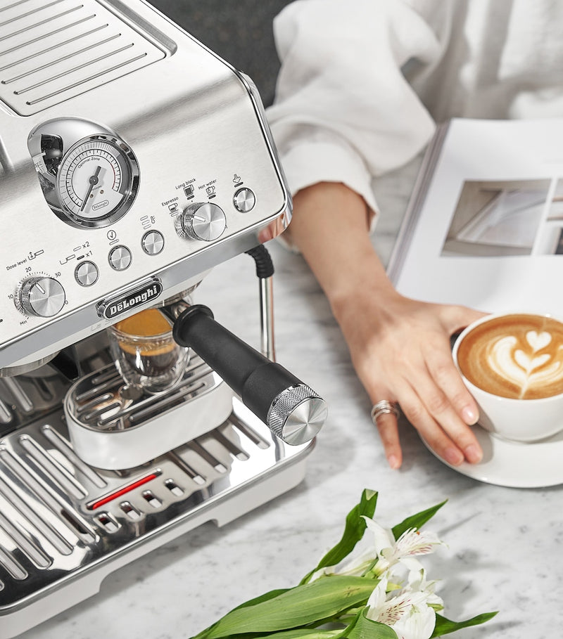 De'Longhi La Specialista Arte coffee machine, UK version