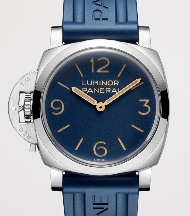 Panerai Luminor Destro watch 44mm, UK version