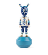 Harrods Lladró The Guest by Kzeng Jiang Small Porcelain Figurine- Buy online at McGrocer