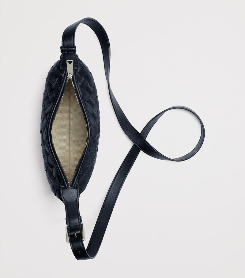 Bottega Veneta travel pouch with Intrecciato weave - British product