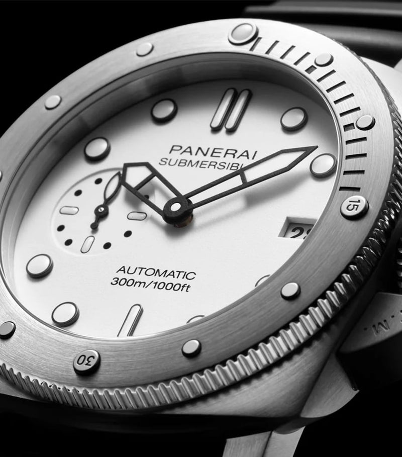 Panerai Submersible 42mm stainless steel watch (British brand)