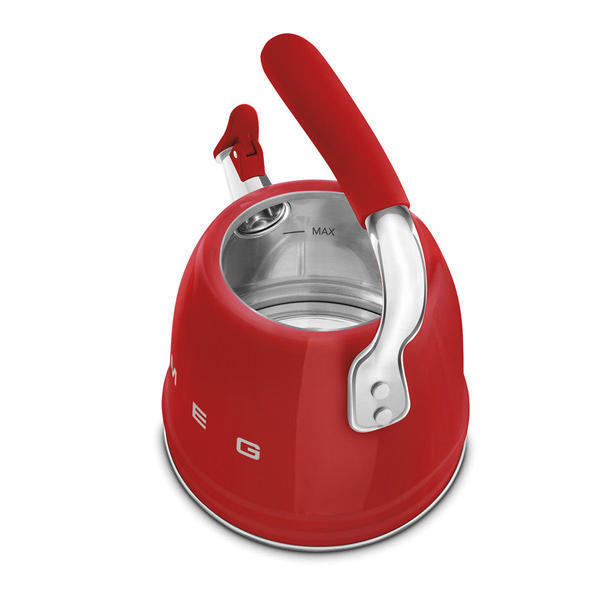 Smeg stovetop kettle and toaster set in retro red, UK version