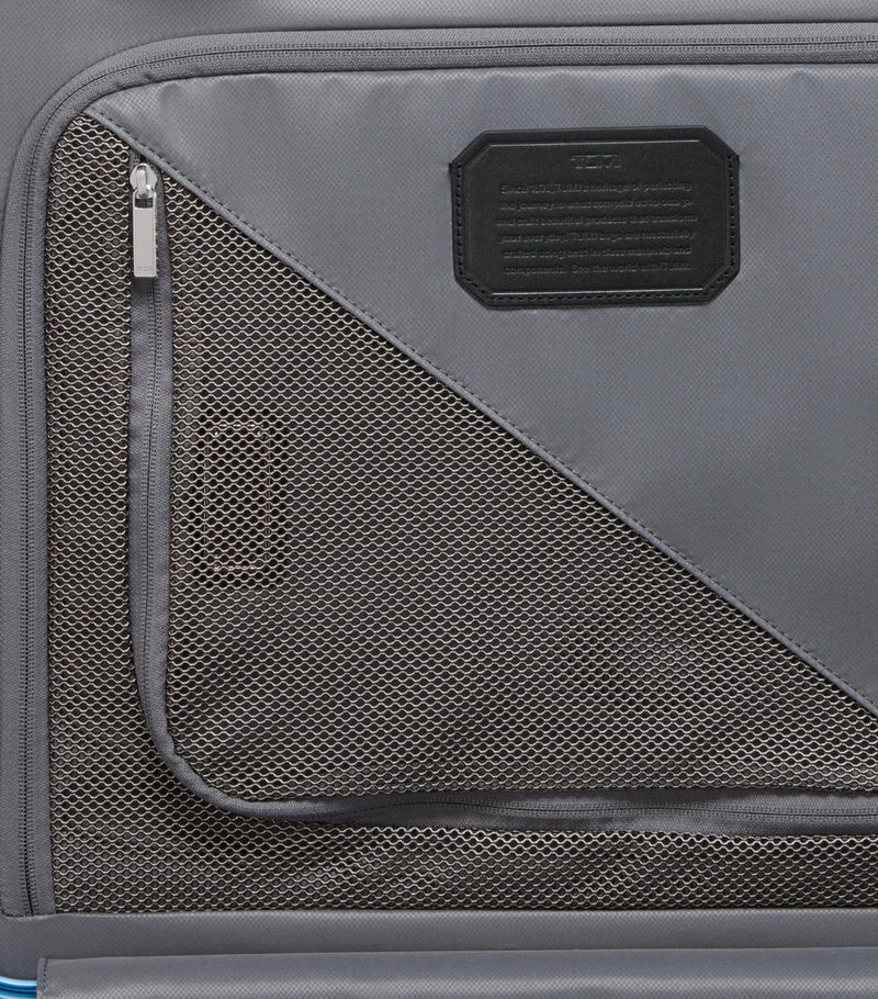 Tumi aluminium cabin suitcase 56cm - British product