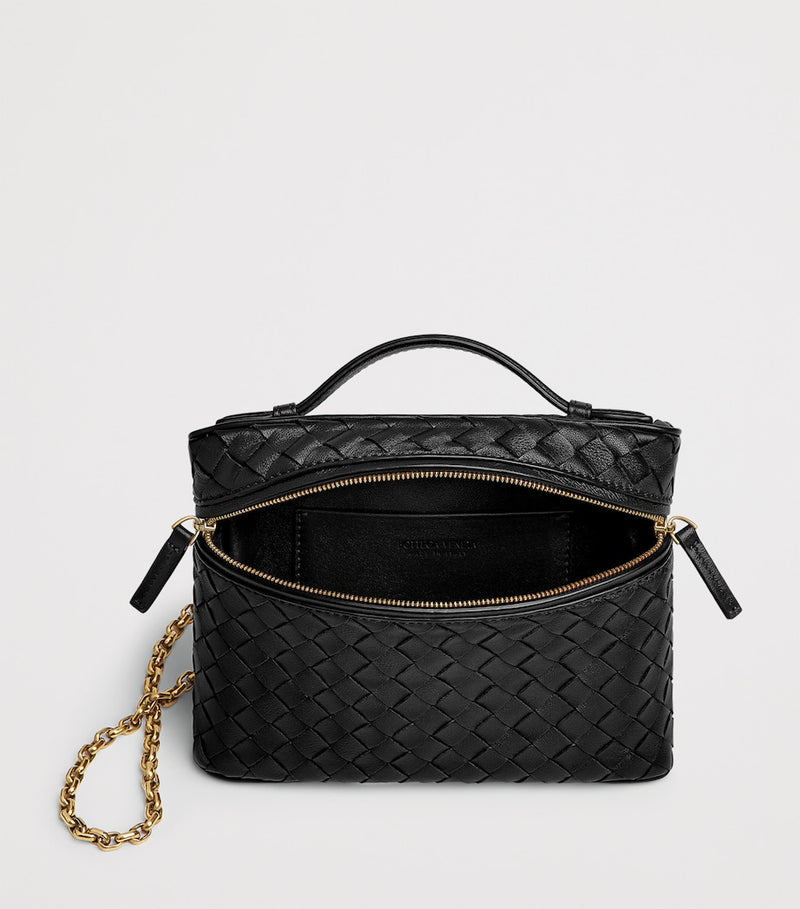 Bottega Veneta small leather soft vanity case H14cm W19cm D3cm (British brand)